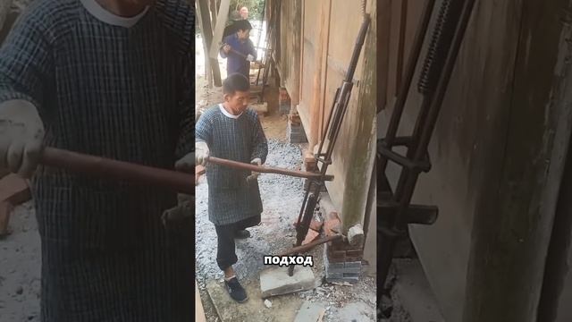Зачем поднимать дома домкратами 😱