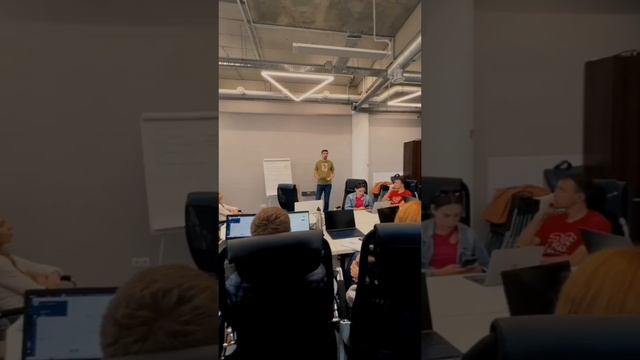 Поток клиентов