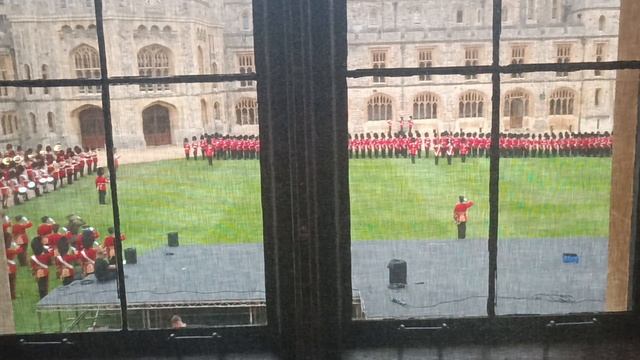 Англия, Виндзор, церемония во дворце замка (England, Windsor, Ceremony in the Quadrangle)
