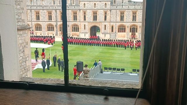 Англия, Виндзор, церемония во дворце замка (England, Windsor, Ceremony in the Quadrangle)