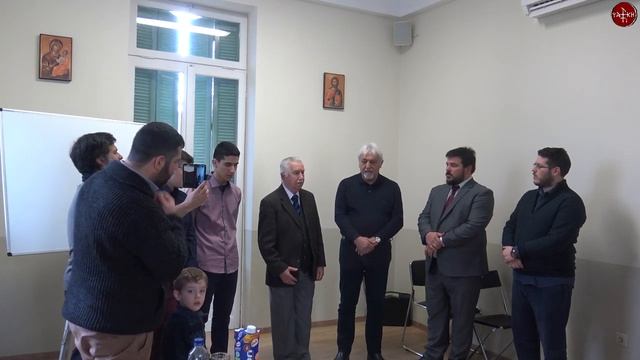 Димосфенис Пайкопулос поёт песнопения Праздника Пятидесятницы