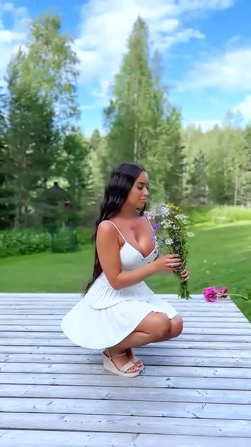 hq-RPWyttjI - Stunning white flare minidress summer outfit for the weekend #fashion #style #outfit #