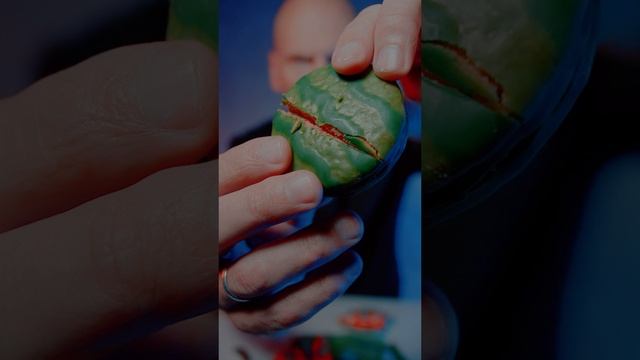 ЧОКОПАЙ СЪЕЛ АРБУЗ... 
А ТЕПЕРЬ ОН ВО МНЕ?!
Хмурый Распаковщик теперь с арбузом 😀
#ASMR #хмурый