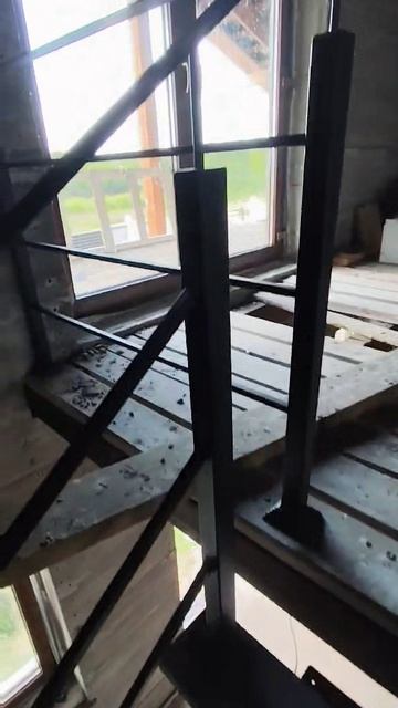 Лестница с перилами I Лестница на второй этаж I Лестница с площадкой I Лестница в дом