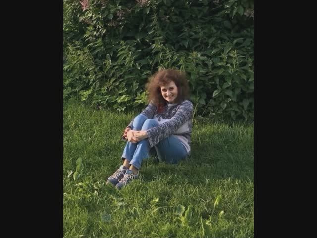 Прогулка и милый ежик. Песня «Лодочка». Музыка и слова Елизаветы Лаптевой. В авт. исполнении.