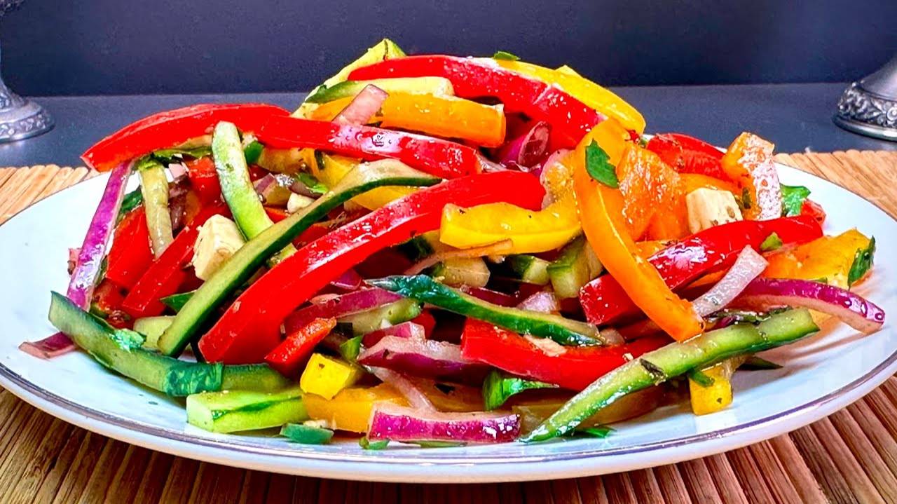 Летний витаминный салат!!! Легко и вкусно!