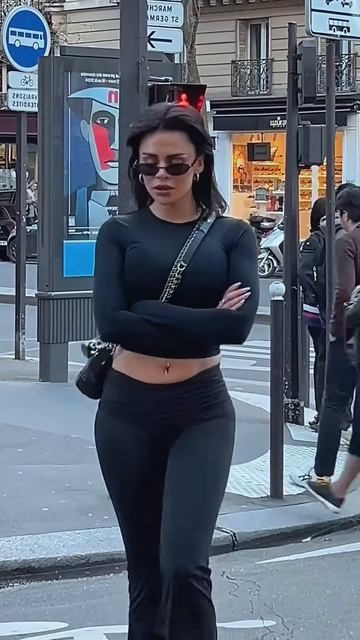 mEQ0gRe-aas - Beautiful Street Fashion Outfits Style #shorts