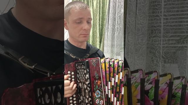 Обломал не мало веток, наломал не мало дров