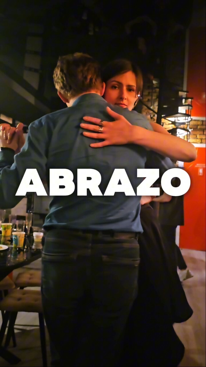 💃В аргентинском танго abrazo (произносится "абра́со", ударение на "а") — это объятие, в котором ...