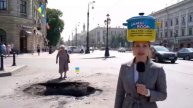 В Киеве сняли асфальт😂 Только перед укладкой нового, власти города украли все деньги 😂