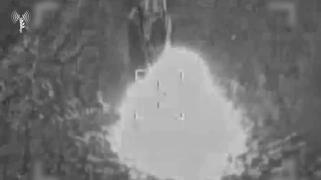 Очередные удары по баллистическим ракетам Ирана авиацией Израиля.  Помимо новых кадров, в видео ...