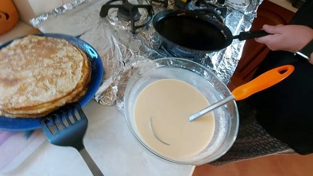 Это искусство - печь блины. (серия домашняя кухня).  (1)