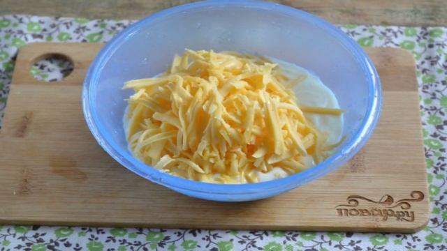 Картофель, запеченный в духовке под соусом