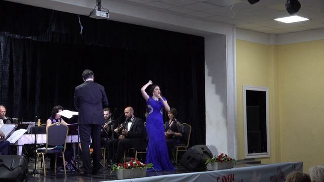 "Кони-звери"(цыганская песня), музыка М. Блантера, слова И. Сельвинского, поёт Вера Жемчужная.