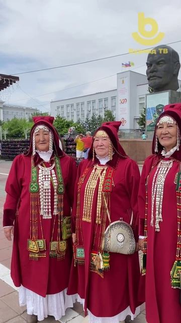 Буряад театрай эмхидхэһэн дэгэл-флешмоб үнгэрбэ