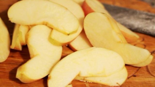 Гренки с яблоками