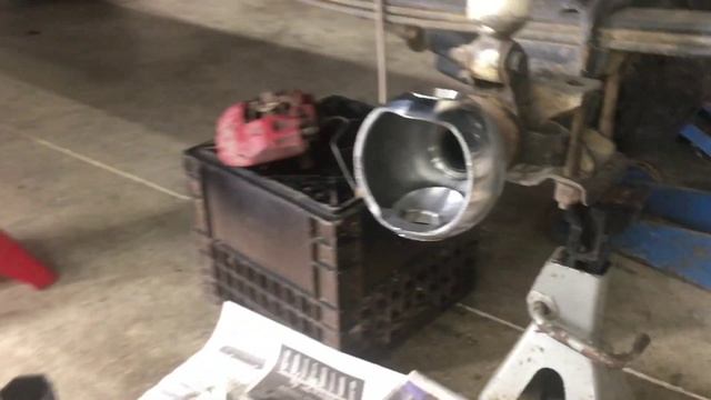 How to Toyota 4x4 Solid Front Axle Knuckle Rebuild - 4wd Pickup Hilux, 40 55 60 Series Land Cruiser