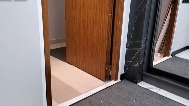 Оклейка двери пленкой