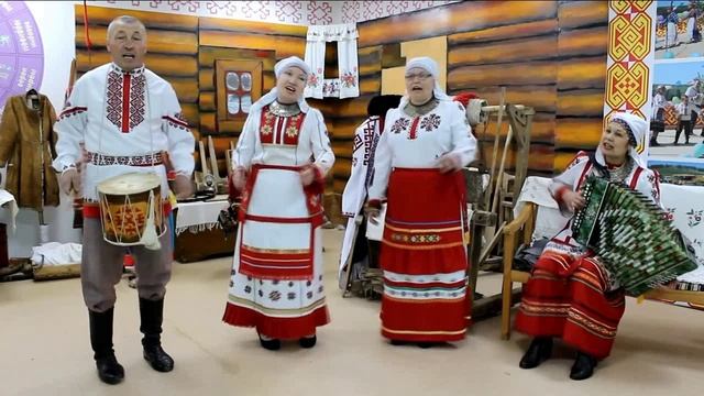 99. Чувашия."Эх, çамрăк вăхăтра" (Халăх юрри). Ансамбль "Çăлкуç". Самарская область.