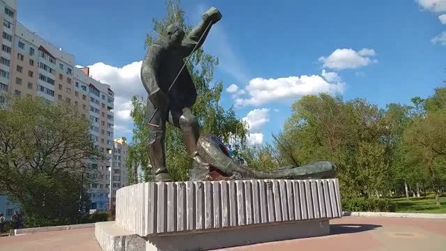 1144, 16.05.2021, город Орёл, Северный, район, рынок, улица, Рощинская, ул., Металлургов, памятник,