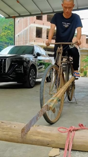 Cutting wood with the help of a bicycle #shorts