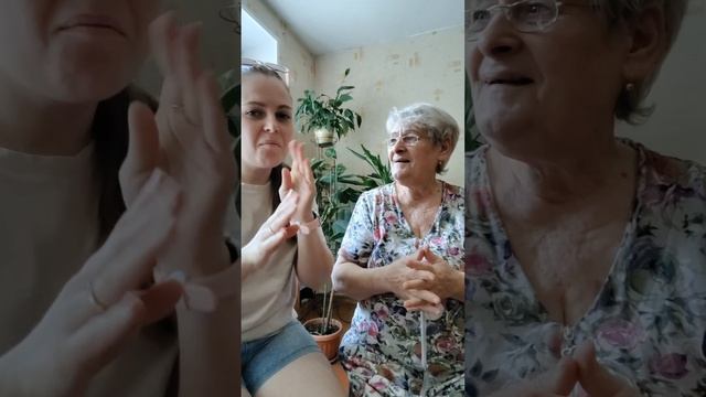 Рассказ моей мамы о разной одежде для молодёжи в СССР и России.

А как ваши мнения? ⬇️