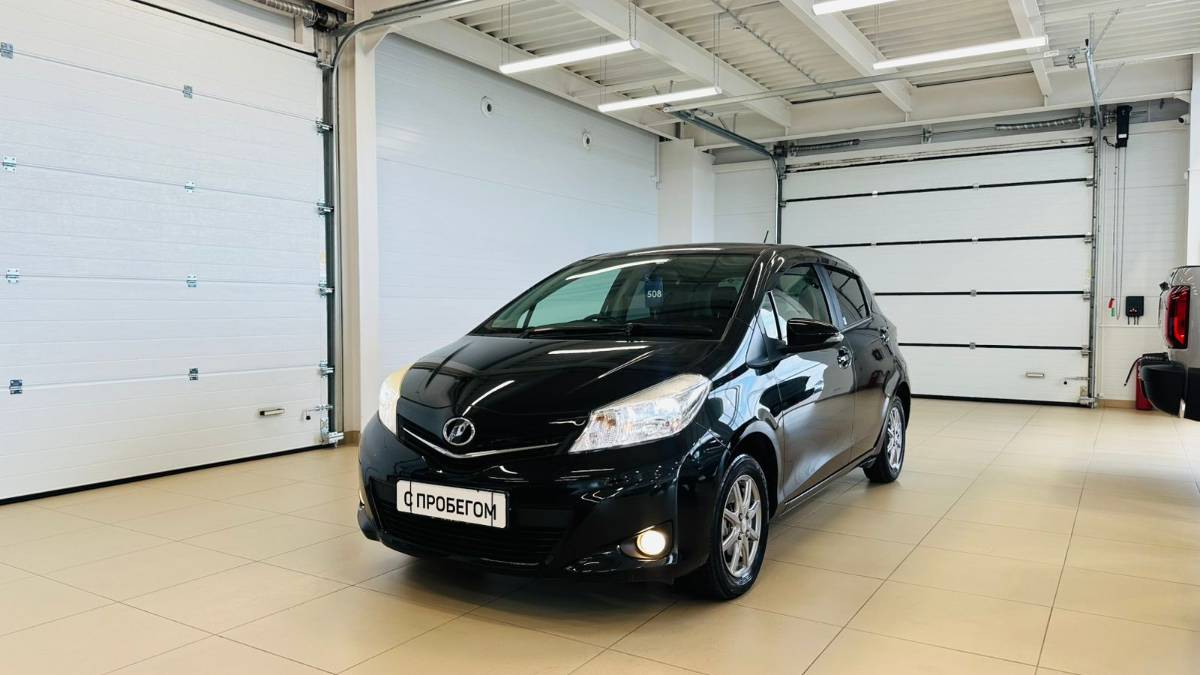 Toyota Vitz, 2012 год