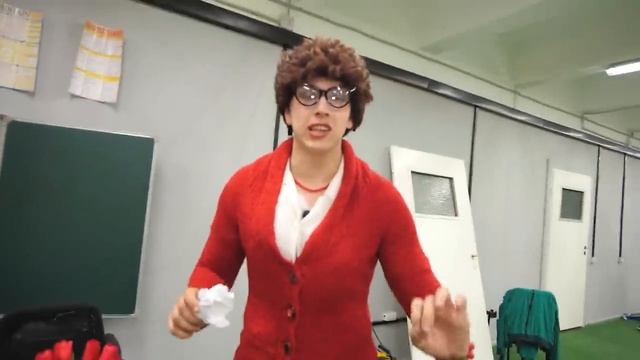 BRUNO-БРУНО НИКОГДА НЕ ДЕЛАЙ ЭТОГО В ШКОЛЕ  математичка.ехе меня наказала!!!