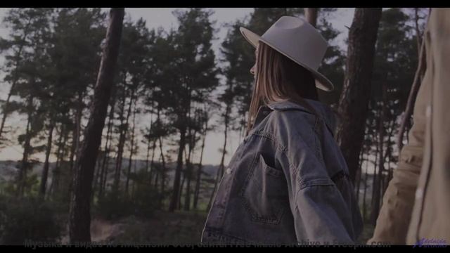 Эта дорога ведёт к месту, где начинается ваша история! - El Desgraciado -- J Hacha De Zola -- Antipa