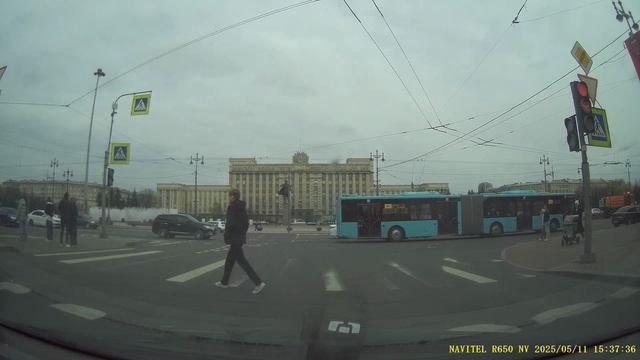 Наглый троллейбус