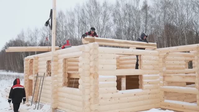 Теплый бревенчатый дом. Пошаговый процесс строительства