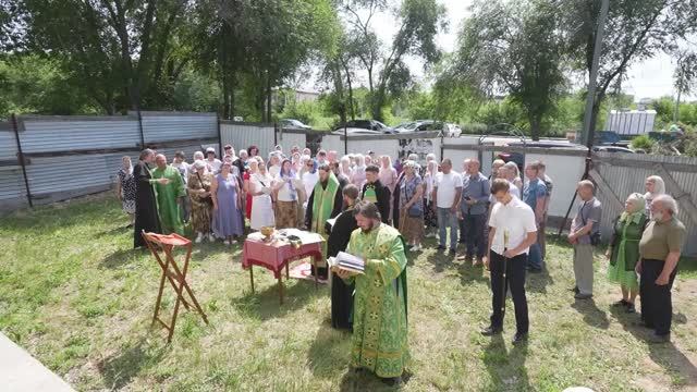 Епископ Нестор совершил молебен с акафистом на месте возведения Покровского храма в Жигулёвске