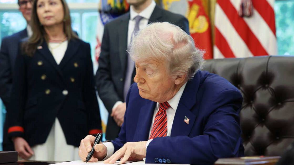 WP: Трамп планирует запретить въезд в США гражданам еще 36 стран