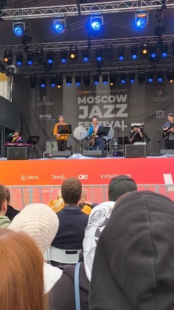Ещё немного нашего выступления на Moscow Jazz Festival, коллектив Light House. Сцена на ВДНХ
