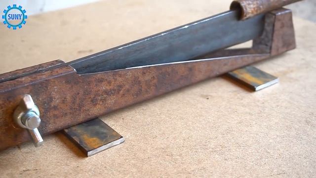 How to Make Simple WOOD CUTTER