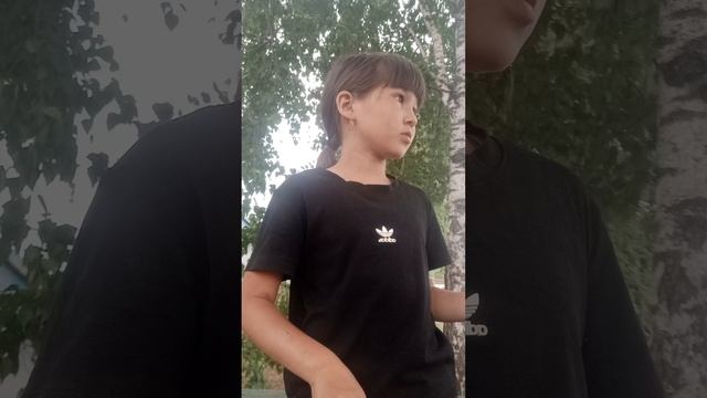 девочка в зеркале