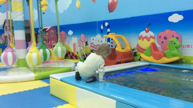 На батуте с года 😄 2017г.