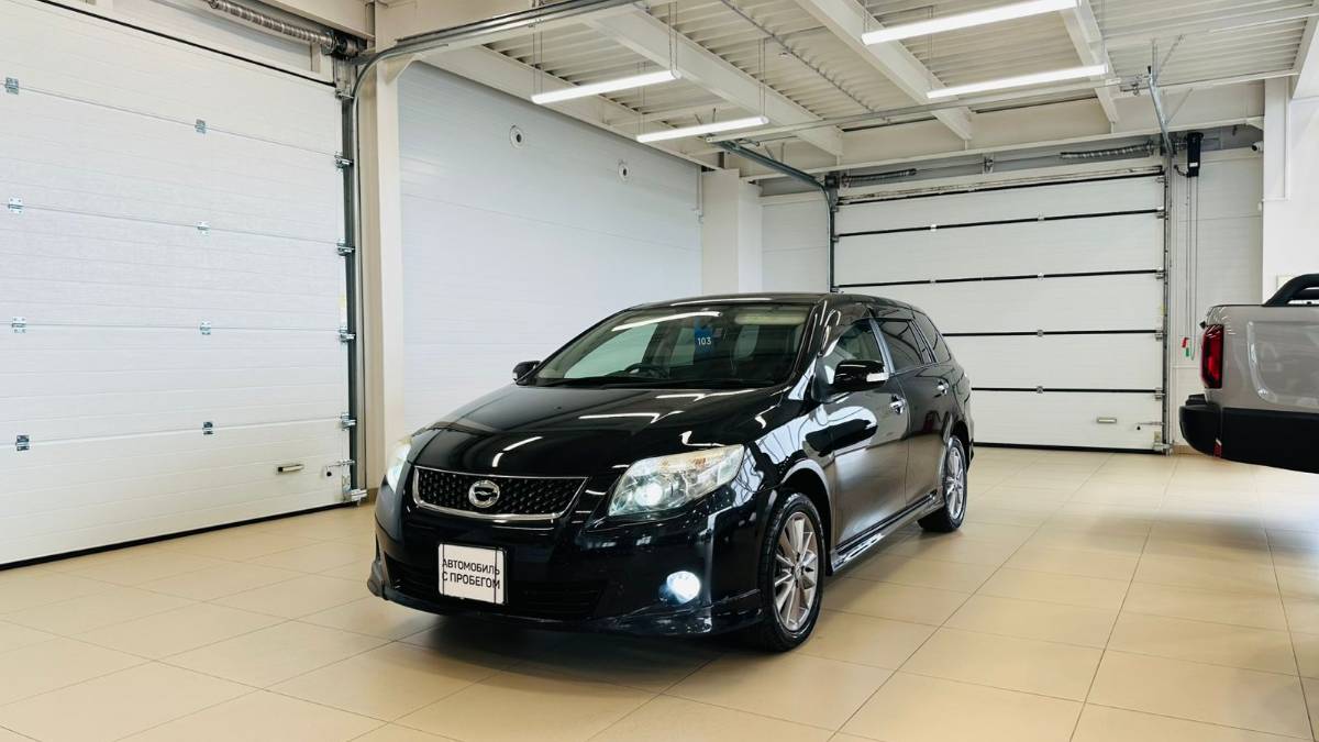 Toyota Corolla Fielder, 2011 год