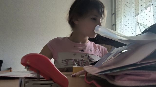 что хранится в моей тумбочке? 🙄 сейчас мы это увидим 😉