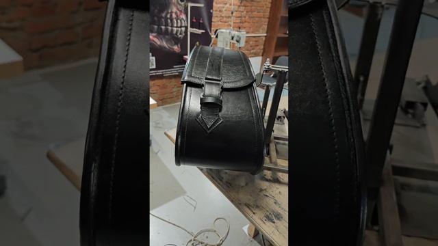 Комплект кофров и крепление к ним на MotoGuzzi California 1400 custom