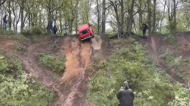 Водитель псих!