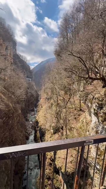 Каньон Ахсинта в горной Дигории