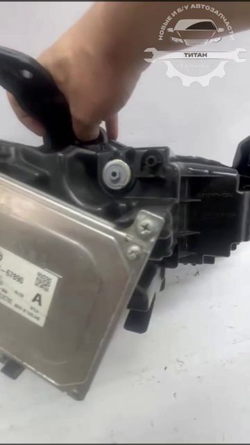 Оригинальная фара левая Mazda 3 BP (2019-2025)