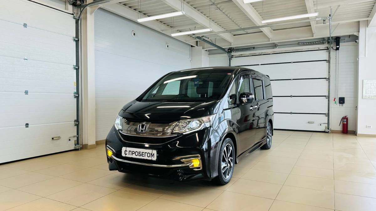 Honda Stepwgn, 2015 год