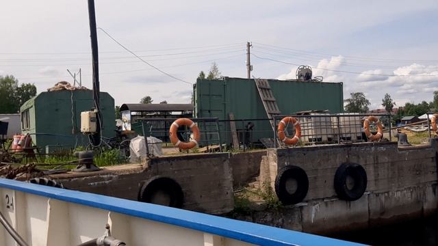 Карелия. Вознесенье. Посадка на паром через Свирь (12.06.2025)