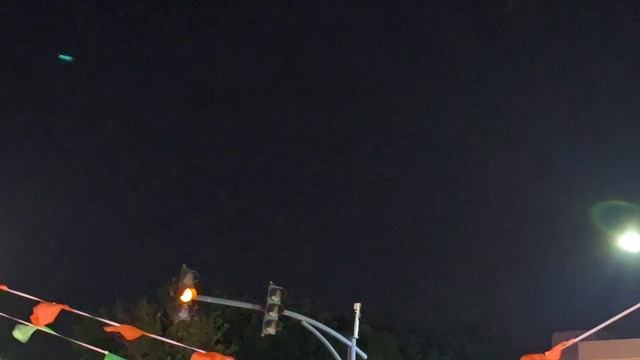 🇮🇱Израиль наносит удары по иранскому порту Бендер-Аббас

Согласно сообщениям СМИ, удары также зафи