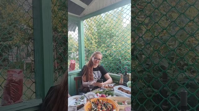 У девочки сегодня день рожденья