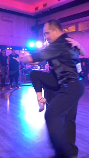Street Tango. Алексей Смирнов и Ольга Пиккиева #танго #тангонуэво #неотанго #танцы