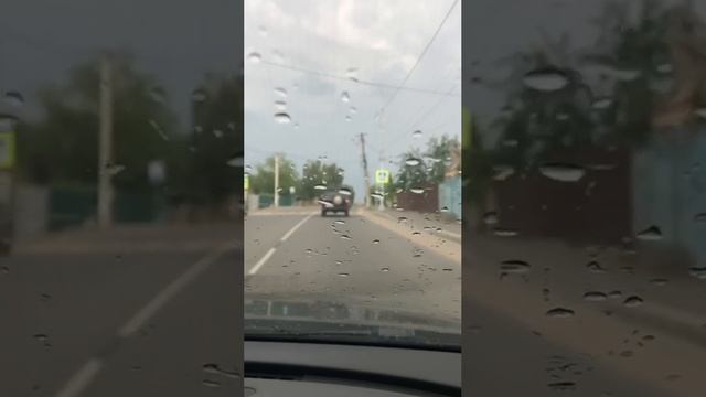 Мариуполь радуется дождичку