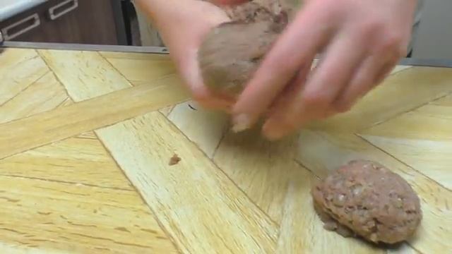 Вкусная альтернатива котлетам. Мясные зразы с грибами в духовке.